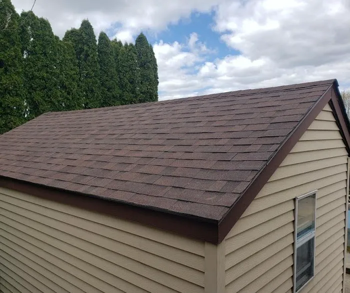 Peak Roofing LLC Picture 3