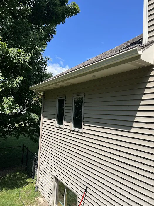 Calderon Exteriors Picture 1