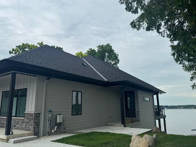 Seal-Rite Roofing & Siding Picture 7