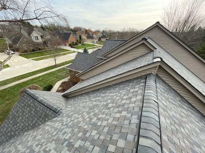 Paramount Roofing Picture 2