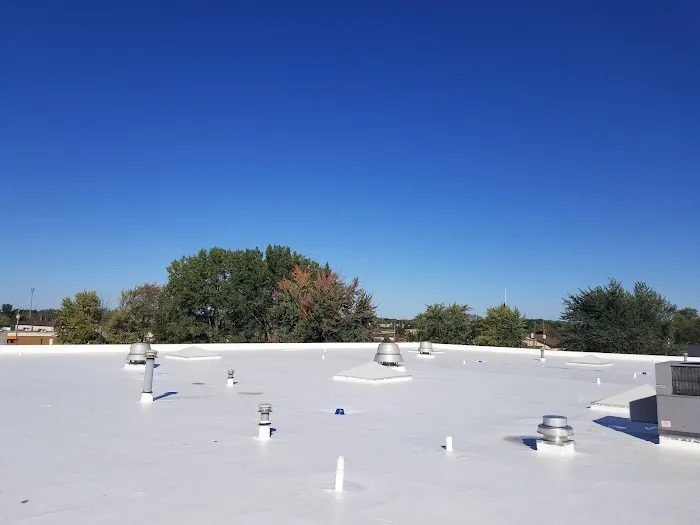 Versatile Commercial Flat Roofing Picture 2