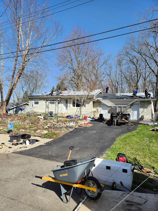 Reyes Building & Exteriors Picture 5