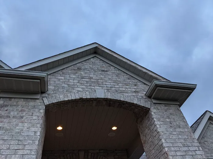 Reyes Building & Exteriors Picture 4