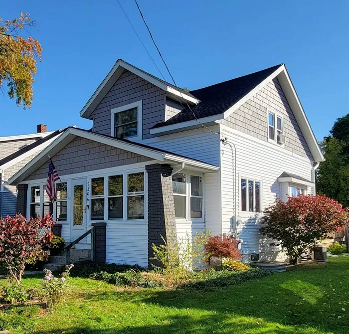 Reyes Building & Exteriors Picture 9