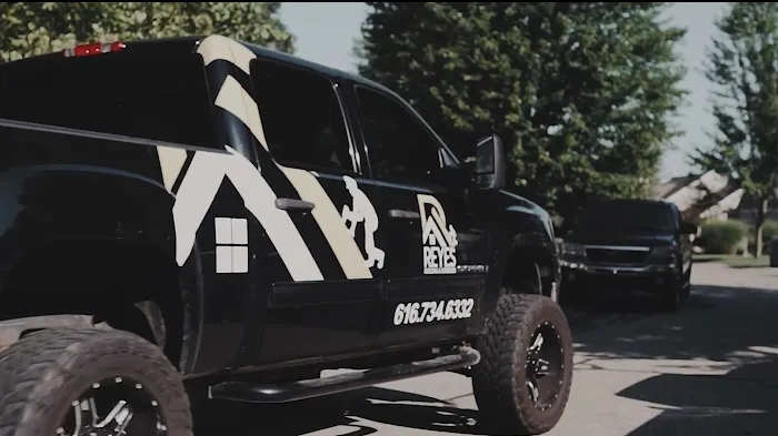 Reyes Building & Exteriors Picture 10