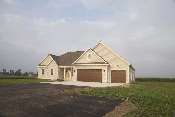 V & S Siding, Inc./Riemersma Roofing Picture 4