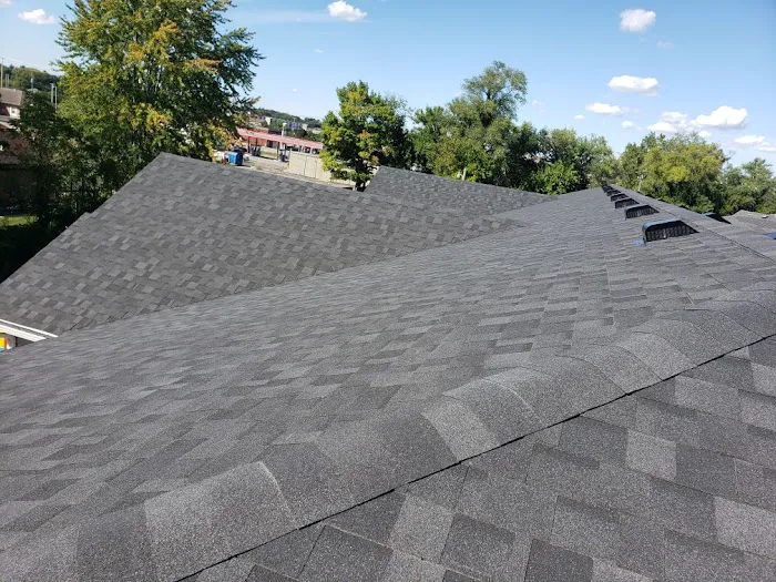 Sullivan & Fortner Roofing Picture 1
