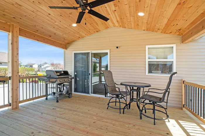 Town Corners Exteriors LLC Picture 1