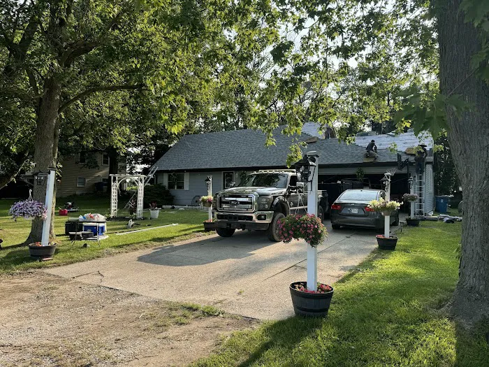 Taylor Roofing & Siding Picture 1