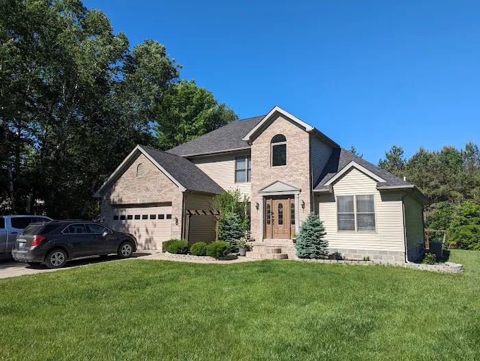 First Response Roofing and Construction, LLC Picture 2