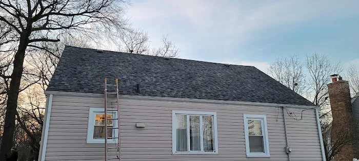 Roman's Roofing LLC Picture 9