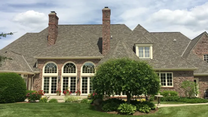 Universal Roofing & Exteriors Picture 3