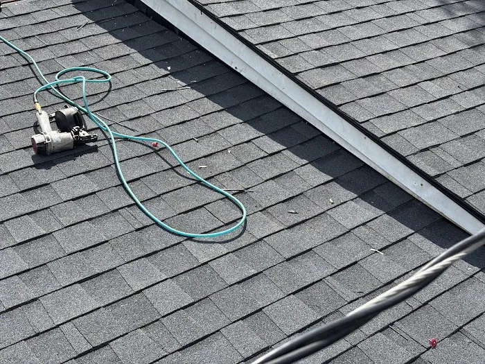 DLV Roofing Indianapolis LLC Picture 7