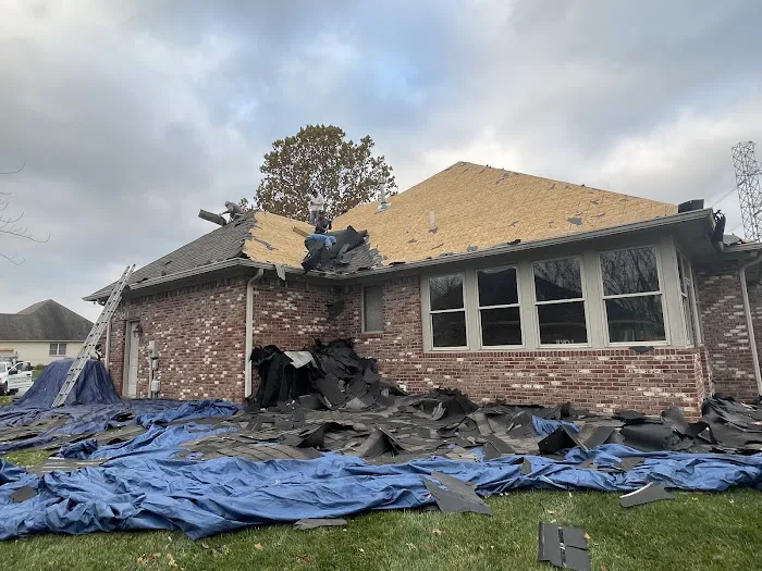Indianapolis Roofing LLC - Carmel Roofer Picture 1