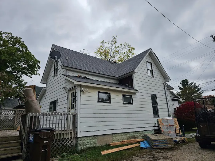 Custom Quality Roofing Picture 4