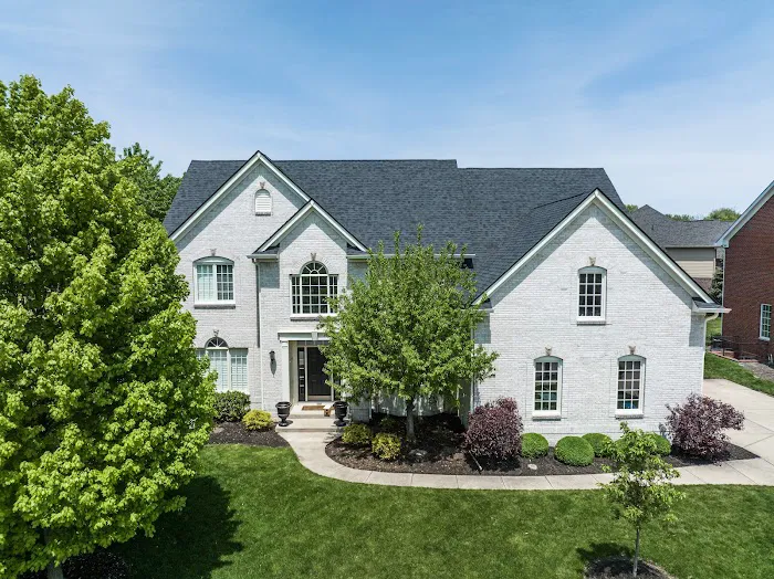 The Roof Squad Picture 6