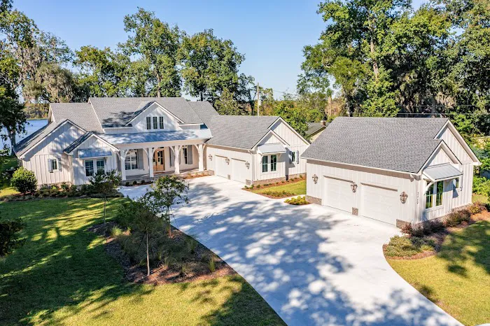 Roof Reign Picture 4