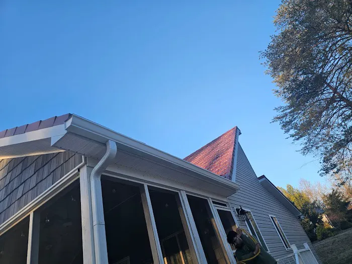 ER Roofing And Cleaning LLC Picture 6