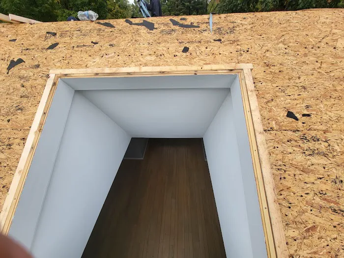 ER Roofing And Cleaning LLC Picture 10