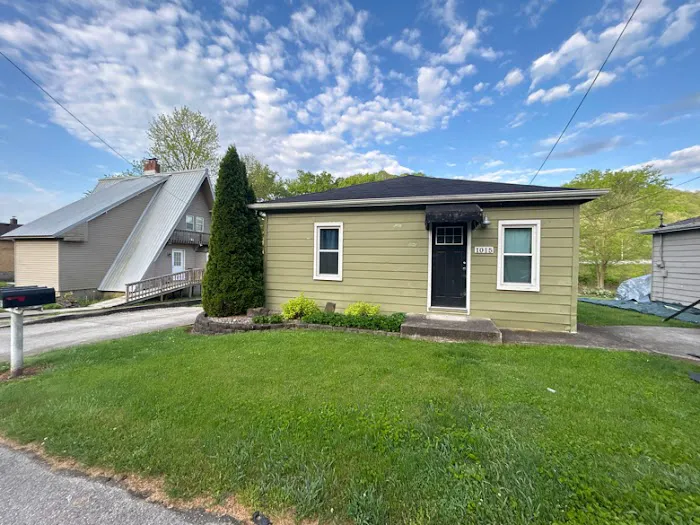 Republic Roofing Picture 2