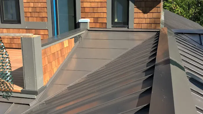 Traverse Bay Roofing Co Picture 3