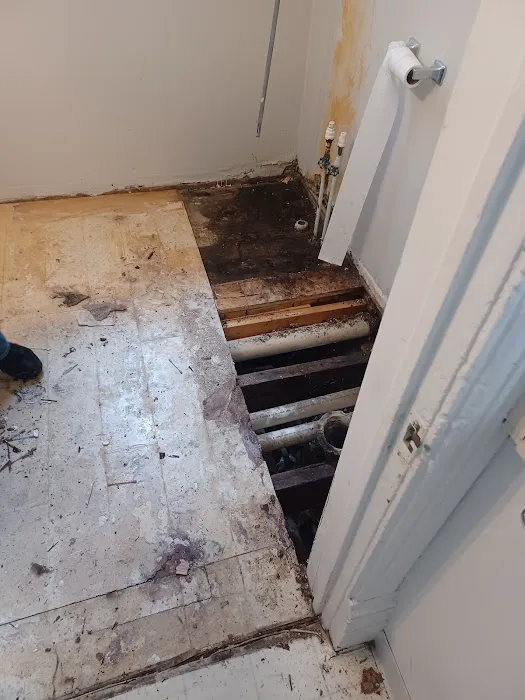 Snyder & Sons Exterior Picture 9