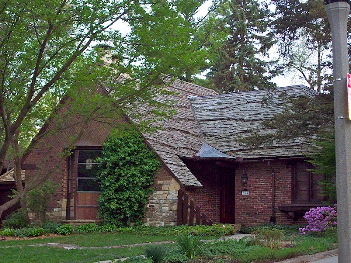 White Roofing & Contracting Picture 1