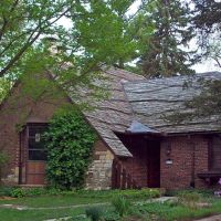 White Roofing & Contracting ico