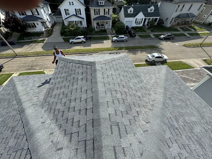 Shoemaker construction Picture 2