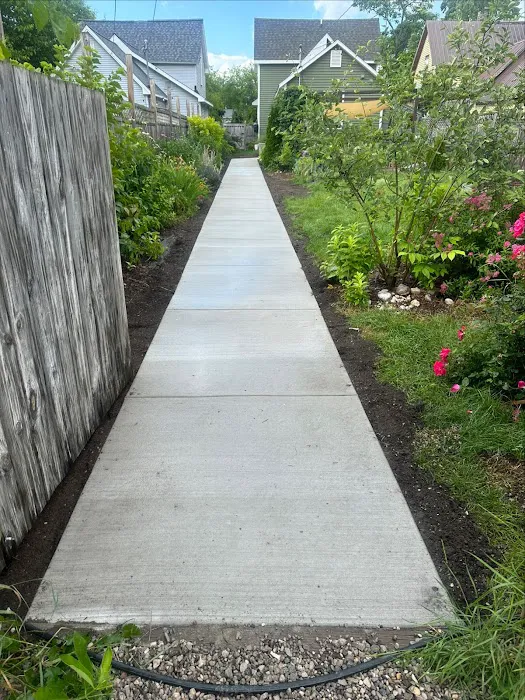 Loon Roofing & Construction Picture 4