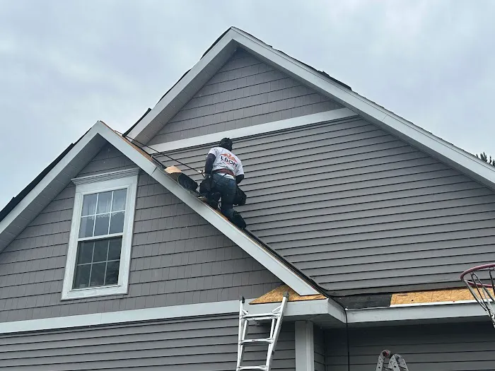 Loon Roofing & Construction Picture 9