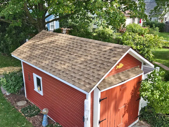 Big Top Roofing, Siding, and Dumpster Rental Picture 2