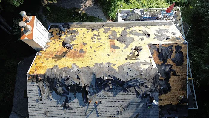 Big Top Roofing, Siding, and Dumpster Rental Picture 6