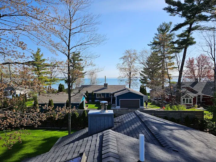 Big Top Roofing, Siding, and Dumpster Rental Picture 7