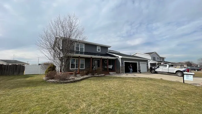 Eenigenburg Exteriors Picture 11