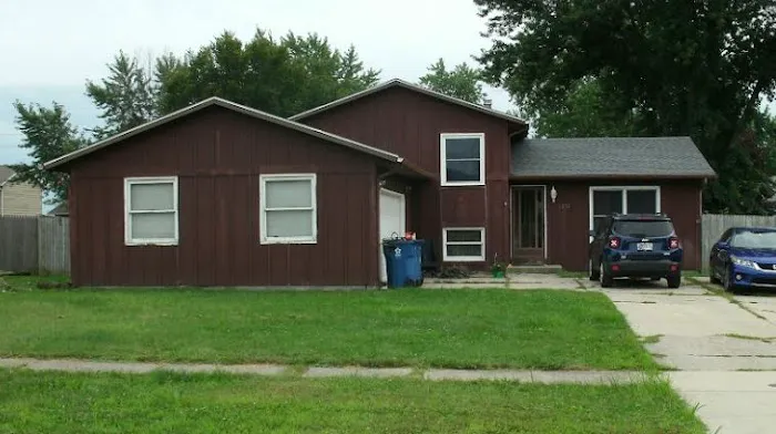 Eenigenburg Exteriors Picture 14