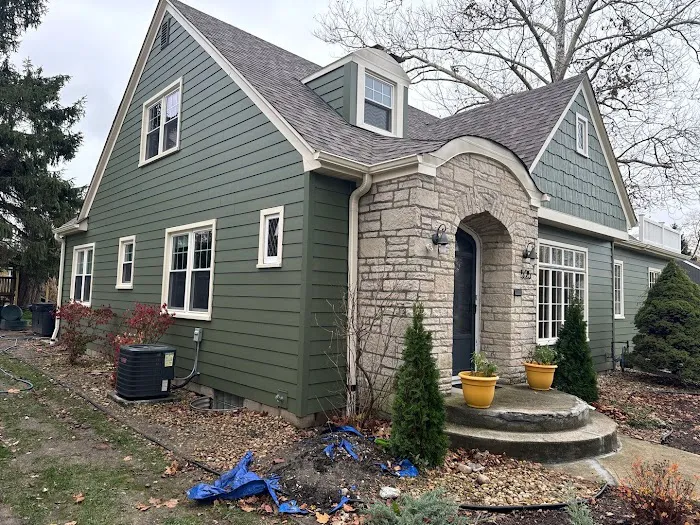 Eenigenburg Exteriors Picture 18