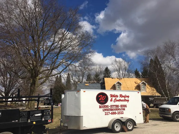 White Roofing Service - Champaign / Savoy Picture 3