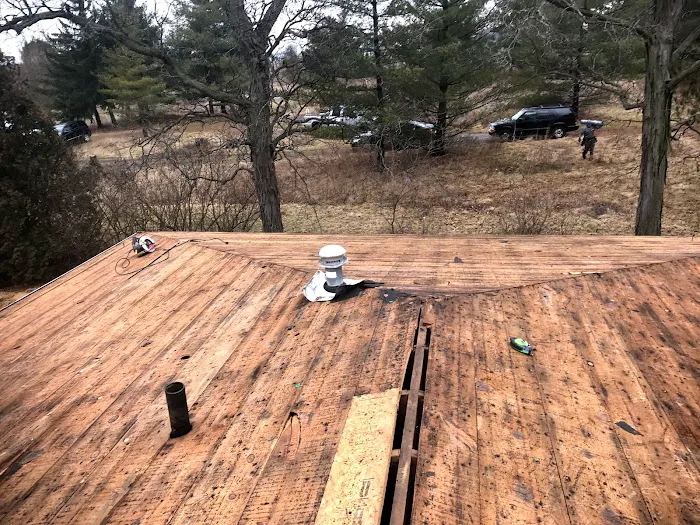 Buckeye Roofing & Maintenance Picture 7