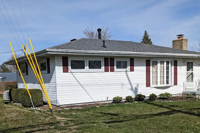 Rich Roofing & Services Picture 2