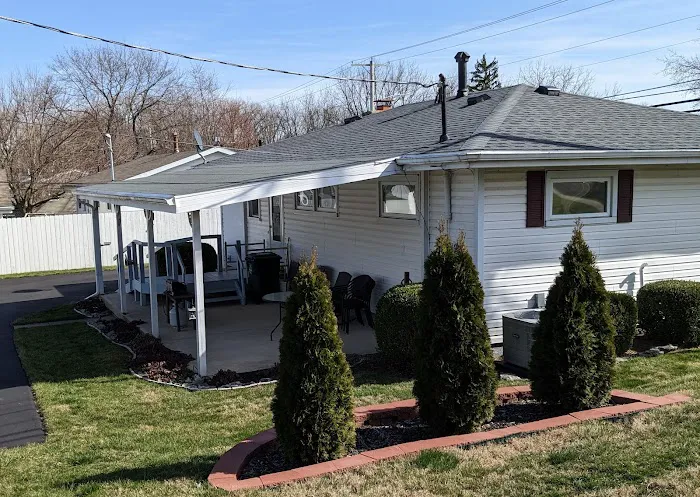 Rich Roofing & Services Picture 6