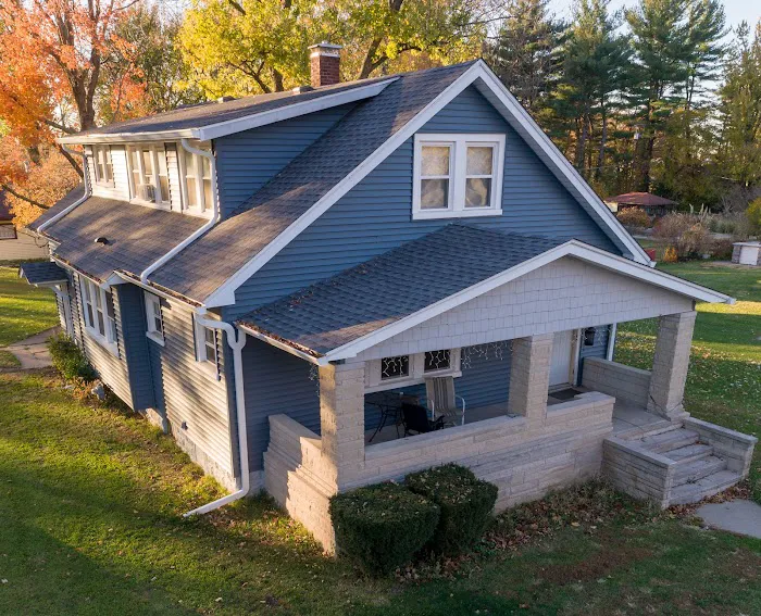 Guarantee Roofing and Fence Picture 1