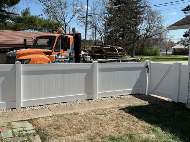 Guarantee Roofing and Fence Picture 4