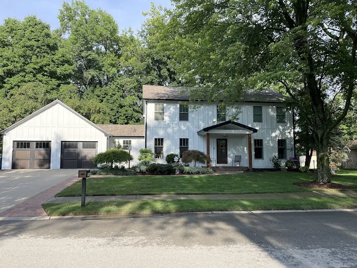 Amos Exteriors Picture 5