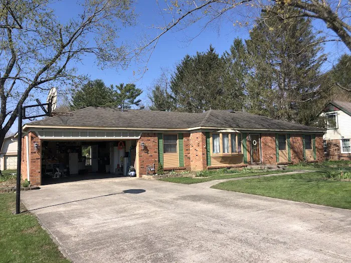 Amos Exteriors Picture 8