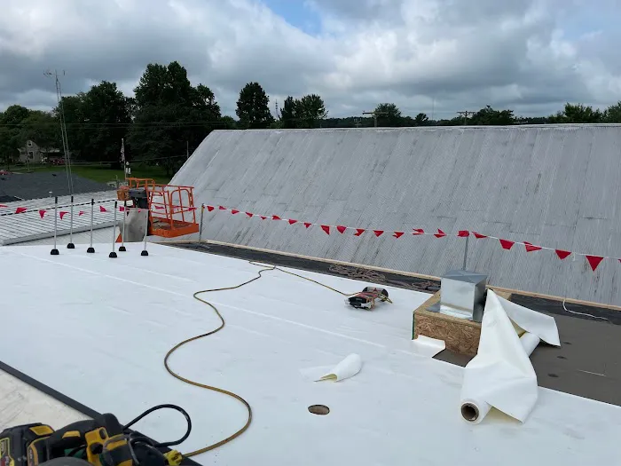 Gutapfel Roofing Picture 2