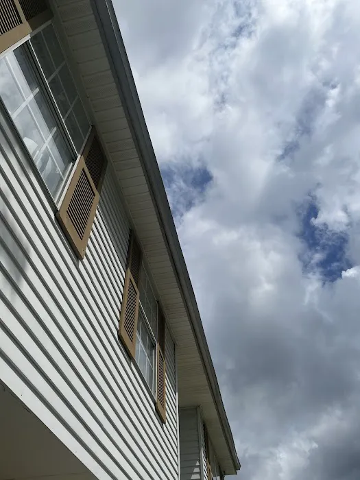 Roberts Roofing Picture 1