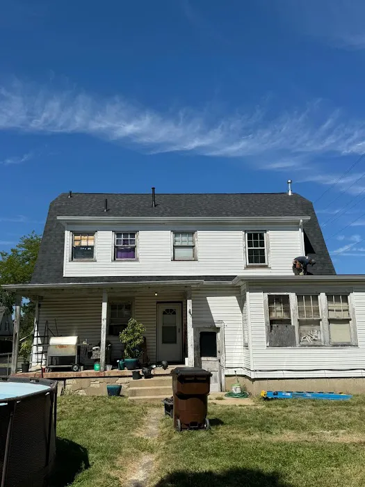 Reyes Quality Roofing Picture 8