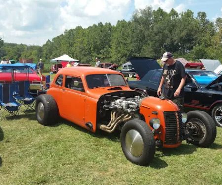 R Campbell Roofing Company