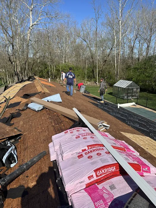 Castro Roofing and Siding LLC Picture 5